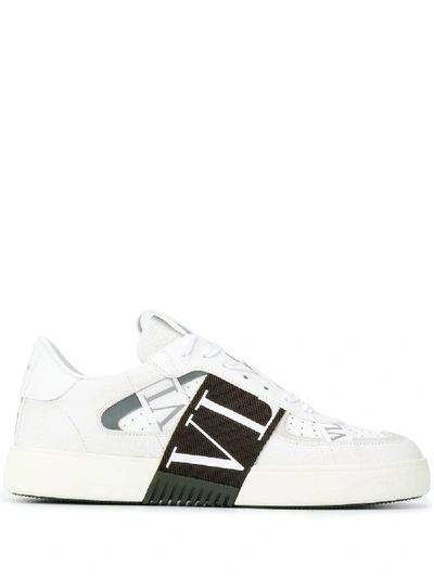 Shop Valentino Garavani Sneakers In Bianco