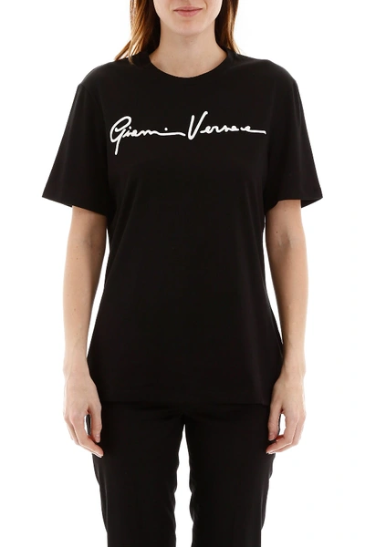 Shop Versace Gv Signature T-shirt In Nero Bianco