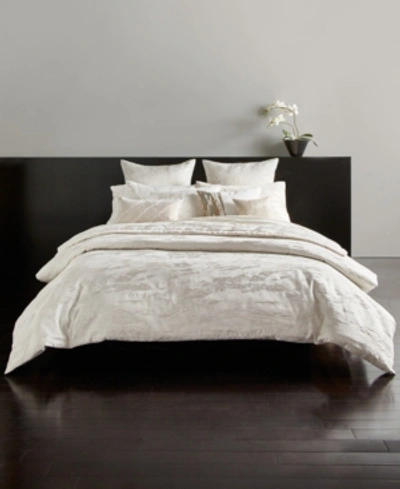 Shop Donna Karan Home Seduction King Duvet In Ivory