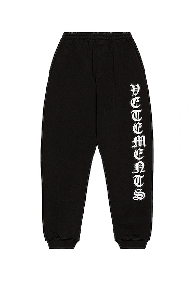 Shop Vetements Gothic Font Sweatpants In Black