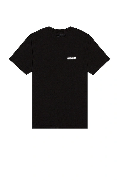Shop Vetements Logo Front Back T-shirt In Black