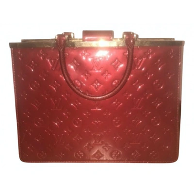 Pre-owned Louis Vuitton Deesse Red Patent Leather Handbag