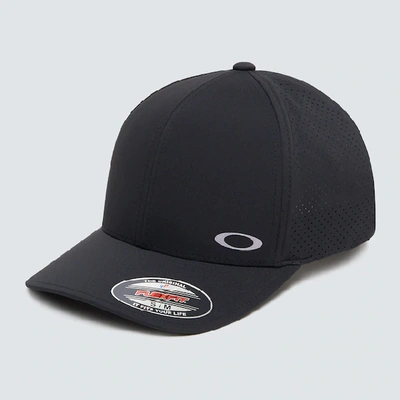 Shop Oakley Aero Perf Trucker Hat In Black