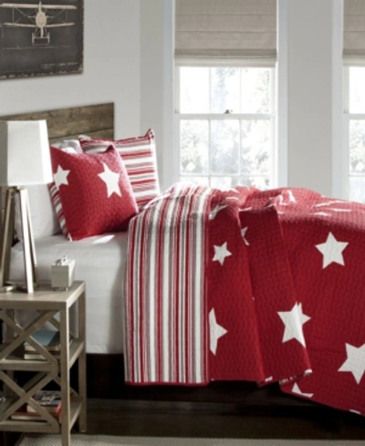 Shop Lush Decor Star 2-pc Set Twin Quilt Set In Red