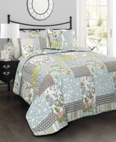 Shop Lush Decor Roesser 3-pc Set Full/queen Quilt Set In Blue