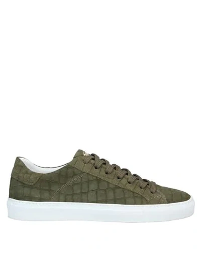 Shop Hide & Jack Woman Sneakers Military Green Size 5 Soft Leather