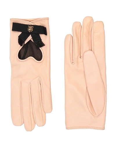 Shop Gucci Gloves In Pale Pink