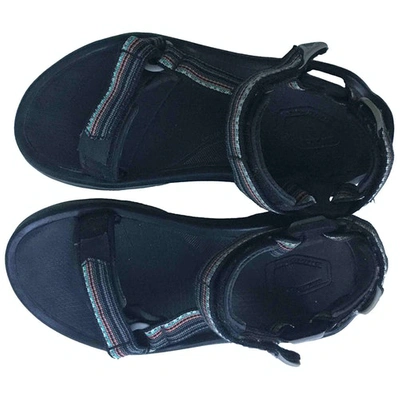 Pre-owned Teva Black Sandals