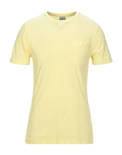 Shop Drumohr T-shirts In Light Yellow