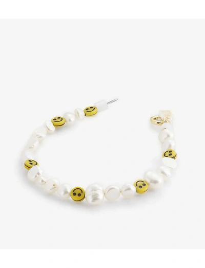 Shop Wald Berlin Smiley Dude Smiley Dude Pearl And Glass Bracelet In White+pearl+%26+yellow