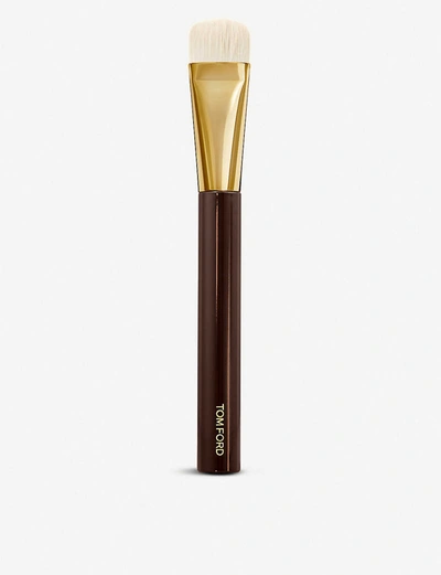 Shop Tom Ford Shade And Illuminate Brush 04