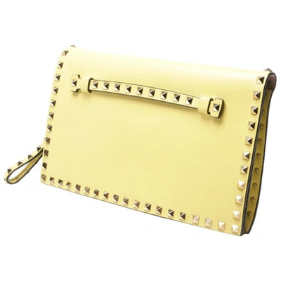 Pre-owned Valentino Garavani Yellow Leather Clutch Bag