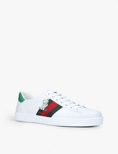 Shop Gucci Men's New Ace Animal-patch Leather Low-top Trainers In White/oth