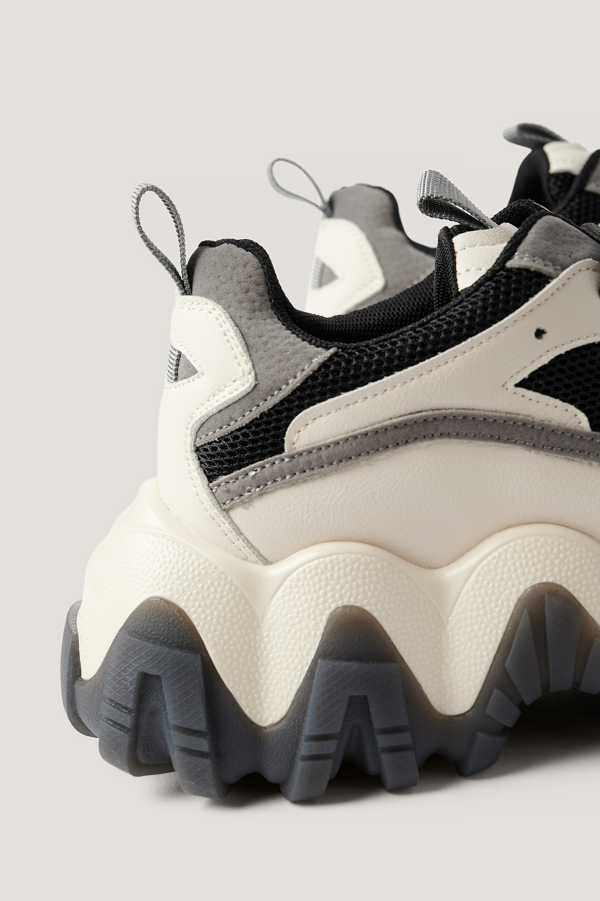 rounded chunky profile trainers