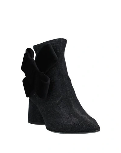 Shop Tipe E Tacchi Ankle Boots In Black