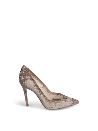 Shop Gianvito Rossi Rania Pumps In Nude Color In Beige