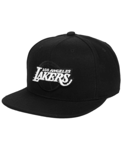 Gorra Mitchell & Ness NBA Blackout Pop Under Snapback