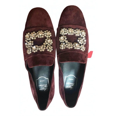 Pre-owned Roger Vivier Flats In Burgundy