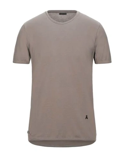 Shop Patrizia Pepe Man T-shirt Light Brown Size M Lyocell, Cotton In Beige