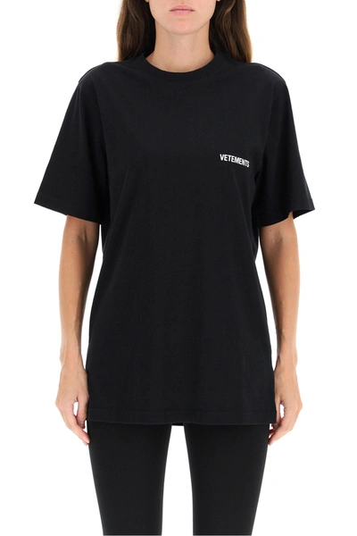 Shop Vetements T-shirt With Logo Print In Black (black)