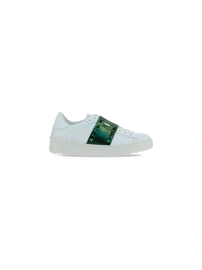 Shop Valentino Rockstuds Sneakers In Bianco/oasis