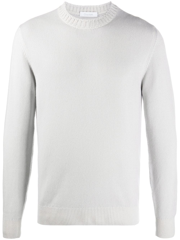 white jumper plain