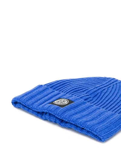 Shop Stone Island Junior Ribbed-knit Beanie Hat In Blue