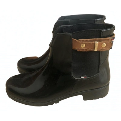 Pre-owned Tommy Hilfiger Black Rubber Ankle Boots
