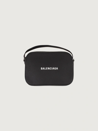 Shop Balenciaga Everyday Cam B In Black