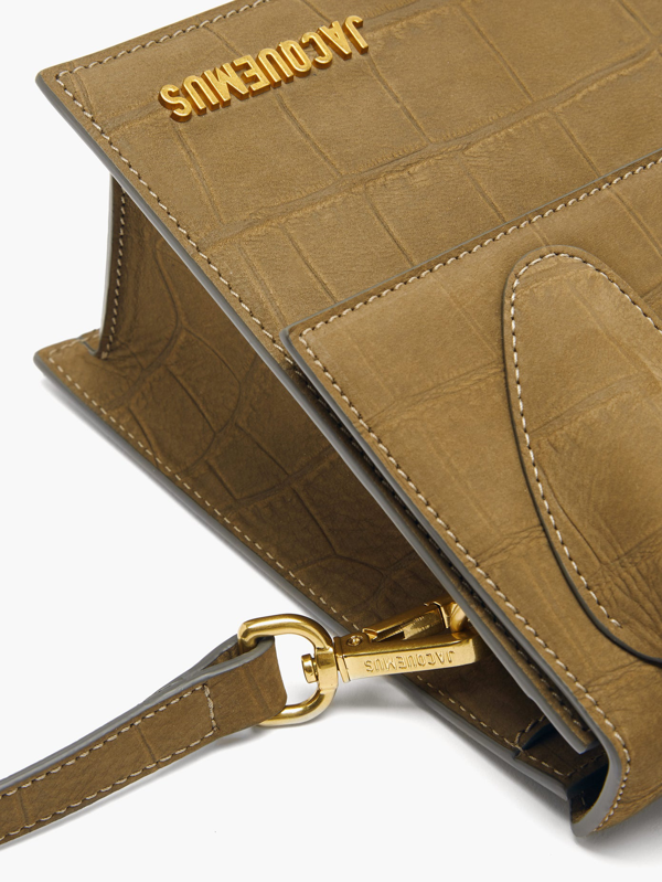 le chiquito moyen croc embossed bag