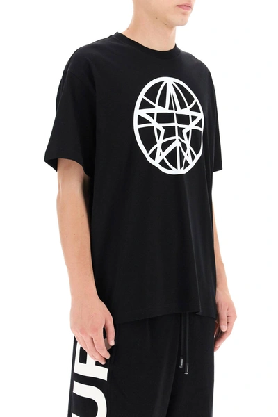 Shop Burberry Globe Print T-shirt In Black,white
