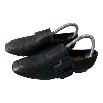 Pre-owned Flattered Leather Flats In Black