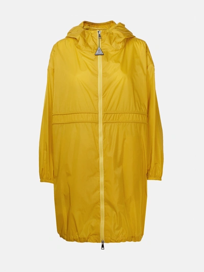 Shop Moncler Trench Lichen Giallo In Yellow