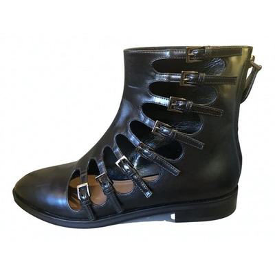 Pre-owned Alaïa Black Leather Ankle Boots