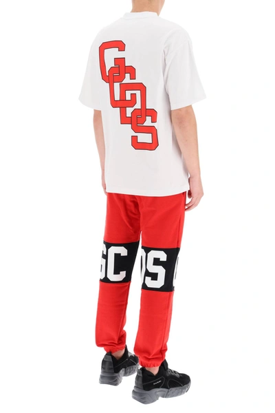 Shop Gcds T-shirt With Logo Band In White,red,black