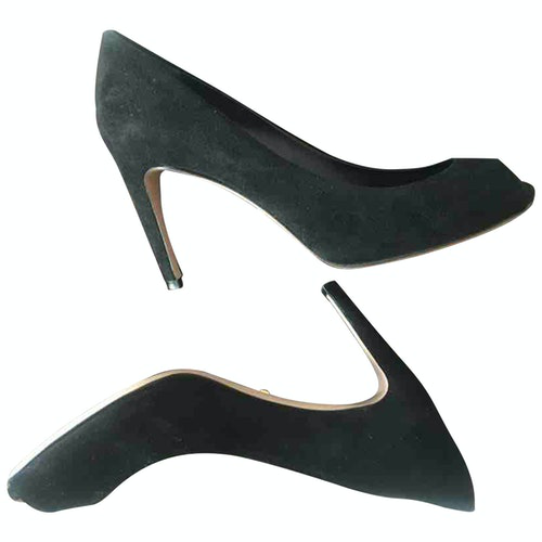 gucci black suede heels