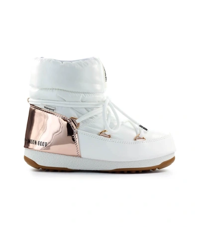 Shop Moon Boot Low Aspen Wp White Snow Boot In Bianco