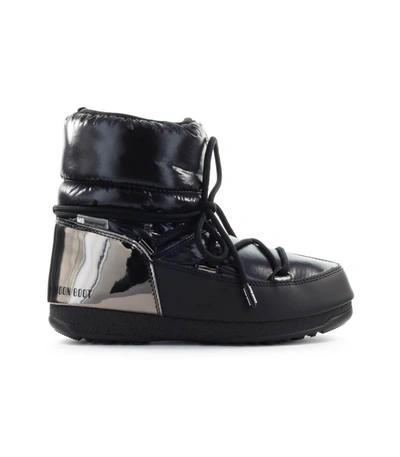 Shop Moon Boot Low Aspen Wp Black Snow Boot In Nero (black)