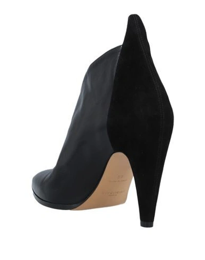 Givenchy Solid Color Ankle Boot With Heel In Black