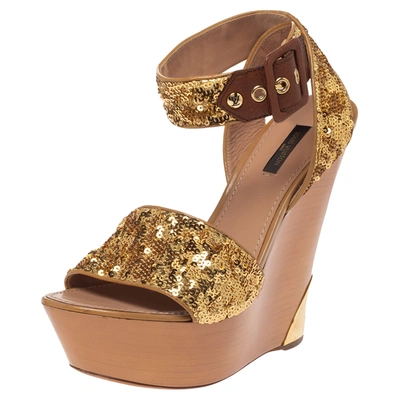 Pre-owned Louis Vuitton Metallic Gold Sequin Embellished Wedge Platform Ankle Strap Sandals Size 38.5