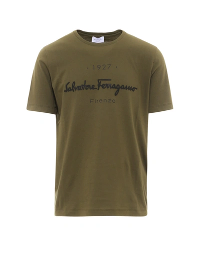 Shop Ferragamo T-shirt In Green