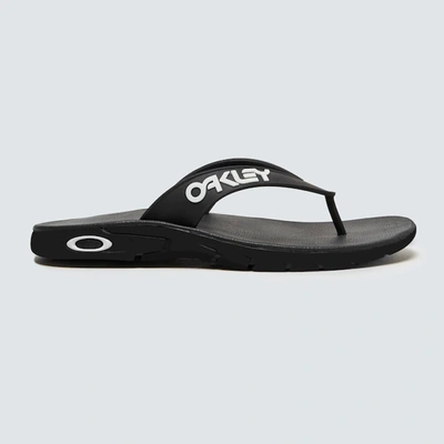 Oakley Flop Sandal In Black | ModeSens