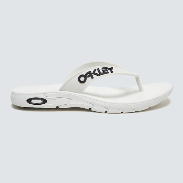 oakley flip flops near me