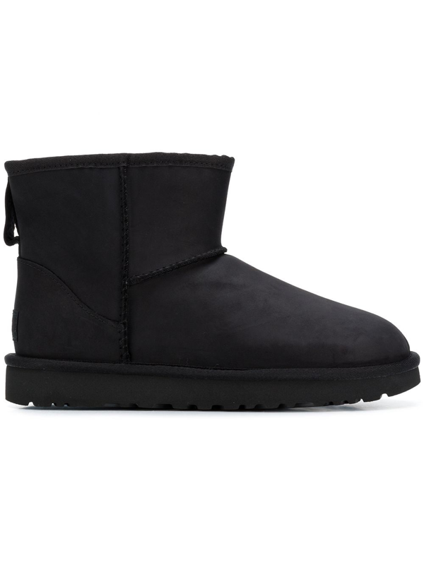 ugg mini black