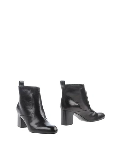 Shop Veronique Branquinho Ankle Boot In Black