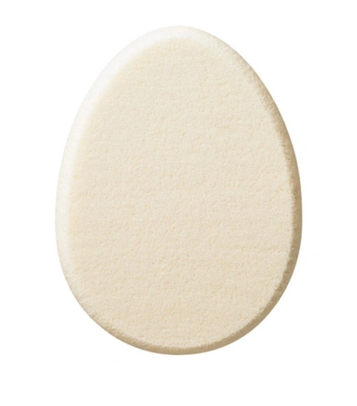 Shop Suqqu Foundation Sponge In White