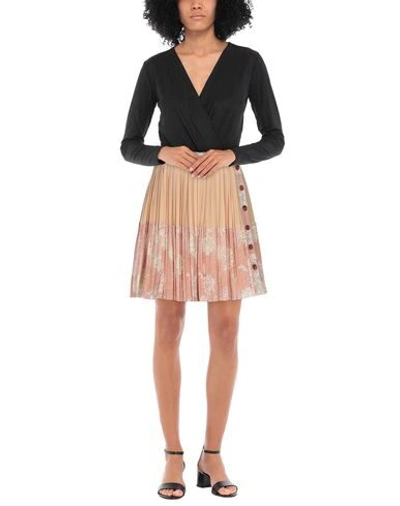 Chloé Pleated Floral Button Silk Mini Skirt In Beige