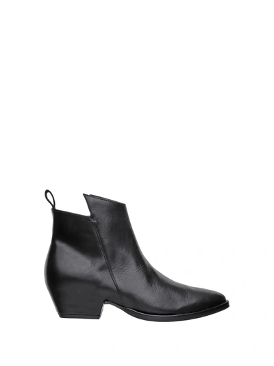 Shop Janet & Janet Selene Boots In Nero