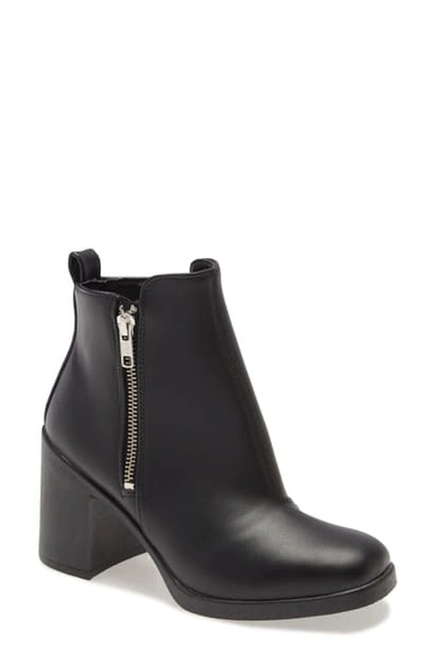 Shop Topshop Bridie Unit Bootie In Black