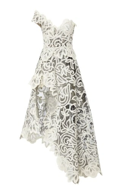 Shop Oscar De La Renta Asymmetric Guipure Lace Tulle Gown In Black/white